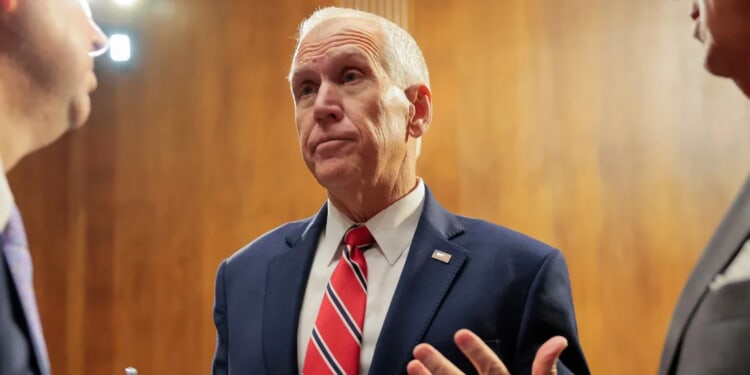 Sen. Thom Tillis Vows To Block All Fed Nominees After DOJ Probe Into Jerome Powell