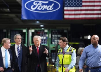 Trump appears to flip middle finger to Ford autoworker; mouths 'F*** you'