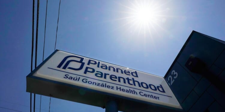 ACLU drops lawsuit after HHS restored funding to Planned Parenthood