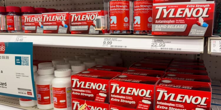 Tylenol doesn't raise the risk of autism despite Trump's claims, according to new research