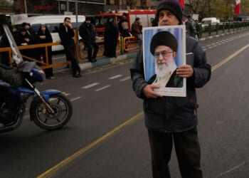 Trump calls for 'new leadership' in Iran; Ayatollah Khamenei blames Trump for violent protests