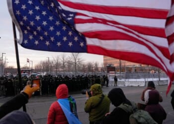 Army puts 1,500 soldiers on standby for possible Minnesota deployment, AP sources say