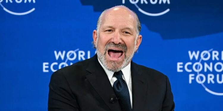 Howard Lutnick Heckled By Al Gore At High-Profile Globalist Soirée