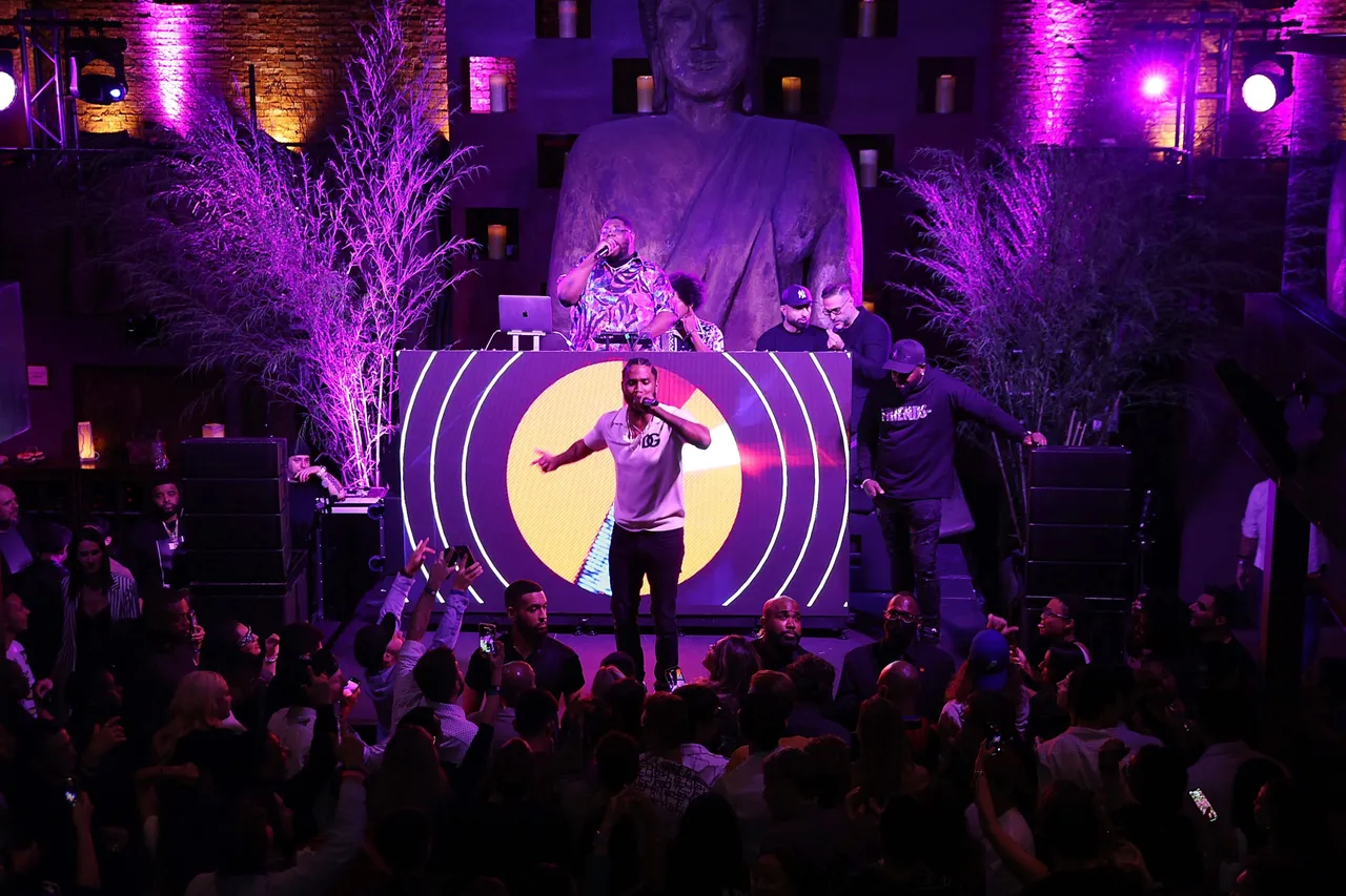 NEW YORK, NEW YORK - JUNE 22: Trey Songz attends inBetweeners & D&G, powered by UNXD. DGFamily NFT.NYC Party at TAO Uptown on June 22, 2022 in New York City. (Photo by Shareif Ziyadat/Getty Images For INBETWEENERS x DOLCE & GABBANA)