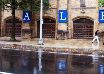 Yale to eliminate costs for students with family assets and income under $100,000