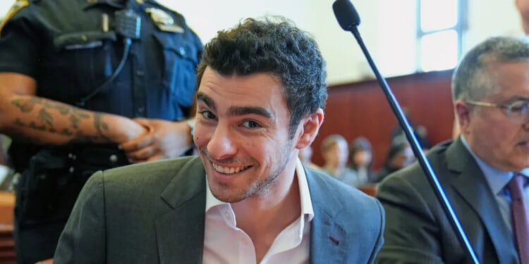 Man Impersonating FBI Agent Reportedly Tries To Free Luigi Mangione With Unusual Utensils