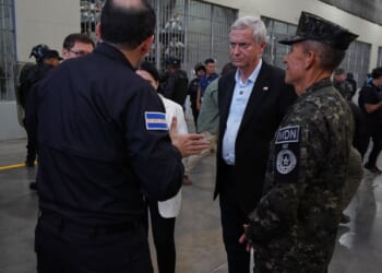 Chile's far-right president-elect visits El Salvador mega-prison, plans to talk security with Bukele