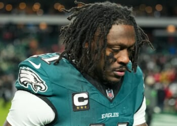 AJ Brown Goes Complete Psycho On Nick Sirianni, Then Ruins Eagles’ Season With Pure Embarrassment