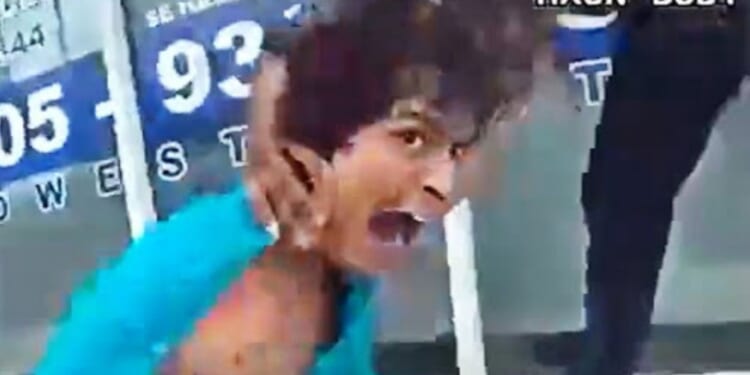 Barefoot Florida Man Goes Bonkers During 'Routine' Traffic Stop [WATCH]