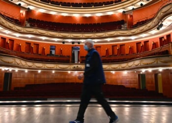 Beverly Hills Theatre Cancels Comedian After Failing Political Litmus Test