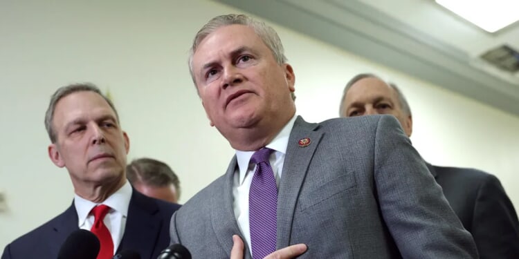 Clintons Get One Step Closer To Potential Jail Time After House Contempt Vote