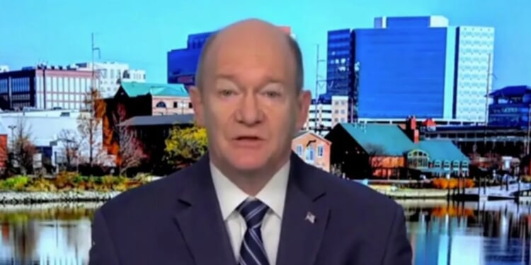 Democrat Senator Says Trump Can End Ukraine War But Only If He Sends More Money