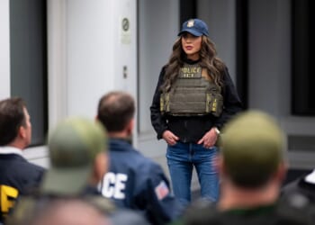 John Fetterman Urges Trump to Fire DHS Secretary Noem After Fatal Minnesota Shootings