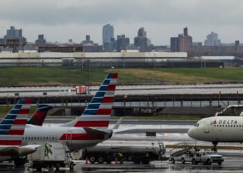 FAA Issues Warning To Pilots Flying Over Eastern Pacific Ocean
