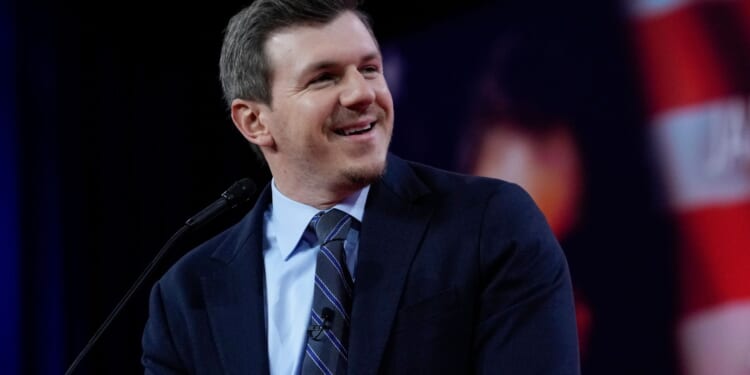 Highly Organized Anti-ICE Mob Attacks James O'Keefe, Issues 60 Minute Death Threat [WATCH]