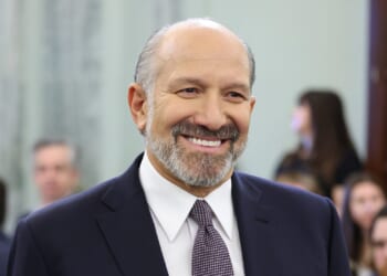 Howard Lutnick Says Being Booed by Al Gore Was ‘Greatest Honor’ of His Trip [WATCH]