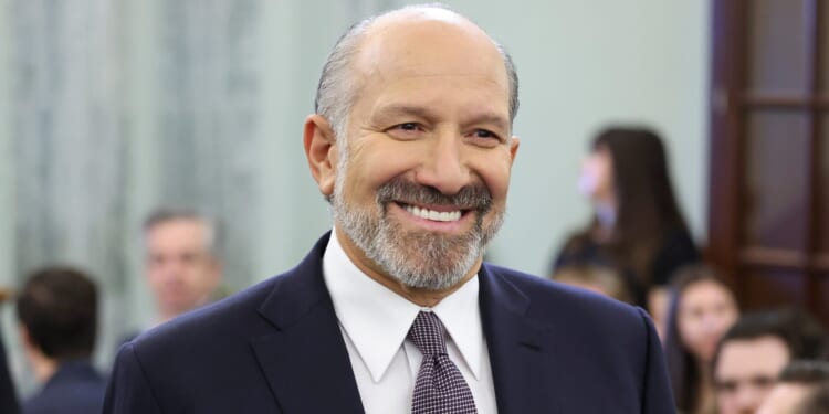 Howard Lutnick Says Being Booed by Al Gore Was ‘Greatest Honor’ of His Trip [WATCH]