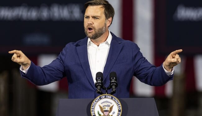 JD Vance TROUNCES Unemployed Terry Moran For Dishonest Post About Obama's Deportations – Twitchy