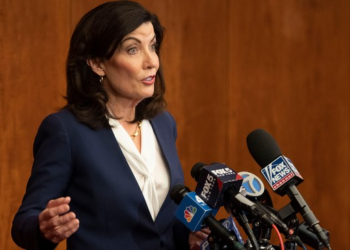 Katie Miller SHREDS Kathy Hochul for Putting Illegals FIRST and Rejecting Noem's Help (3 Freeze in NYC) – Twitchy
