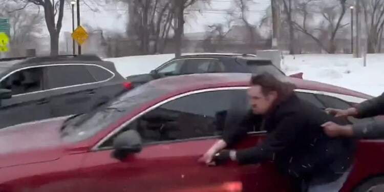 Nick Sorter Dragged Down Minneapolis Street After Somalis Allegedly Steal His Camera