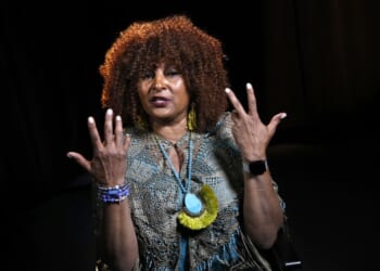 Pam Grier Stuns America With Incredible Announcement That She Is a Time Traveler From the Past – Twitchy