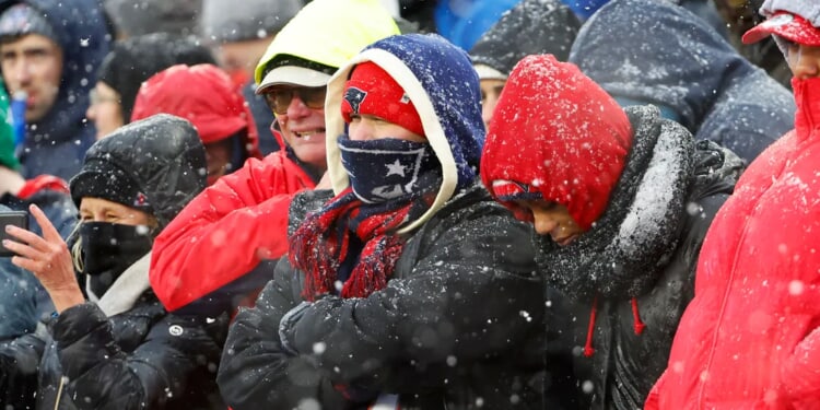 Snow Accumulation, Freezing Temperatures Forecast For NFL Divisional Round Game Between Texans, Patriots