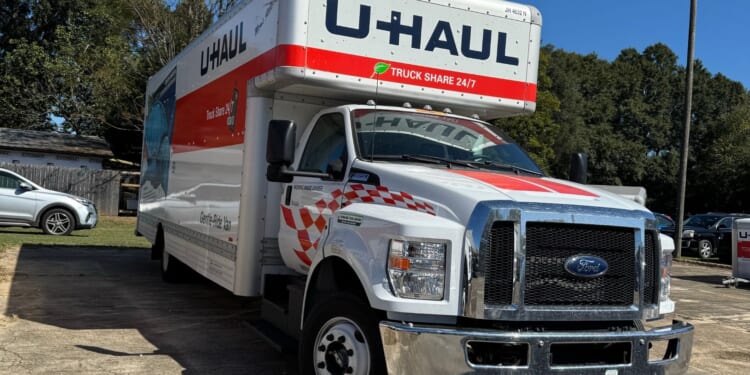 U-Haul Plows Through Crowd at Los Angeles Iran Protest, LAPD Detains Driver [WATCH]