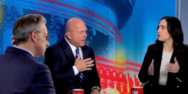 ‘Let Me Talk’: CNN Panelist Reality Checks Anti-ICE Democrat Rep Who Claims Renee Good Was ‘Murdered’