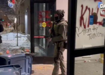 ‘WHERE IS THE LOCAL PD?’ Anti-ICE Rioters Violently Attack Minneapolis Hotel