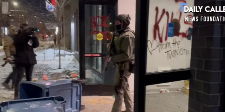 ‘WHERE IS THE LOCAL PD?’ Anti-ICE Rioters Violently Attack Minneapolis Hotel