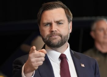 Daily Mail Reporter Pressures JD Vance to Apologize to the Family of Alex Pretti, Fails – Twitchy