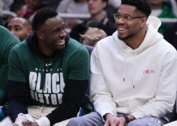 Giannis Antetokounmpo remains with Bucks as extremely hectic NBA trade deadline passes