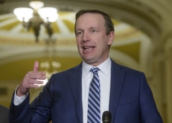 Patriot Storms In, Yells 'Go Trump!' and Calls Him a Scumbag – Twitchy