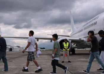 Judge strikes down key part of Trump's deportation policy