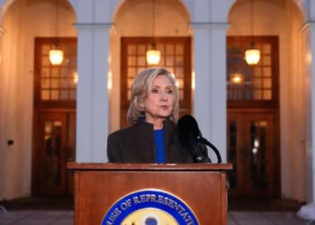 Hillary Clinton says she had no relationship with sex traffickers Epstein, Maxwell