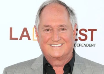 Legendary Singer Neil Sedaka Reportedly Rushed To Hospital