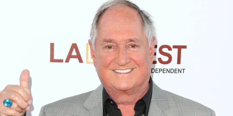 Legendary Singer Neil Sedaka Reportedly Rushed To Hospital