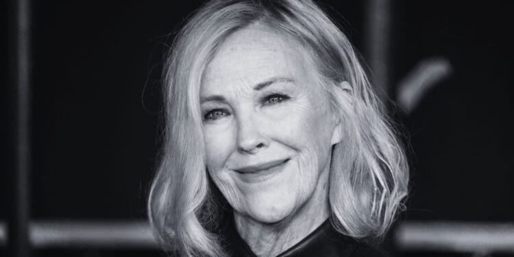 Catherine O’Hara, ‘Home Alone’ Star and Emmy Winner, Dies at Age 71 [WATCH]