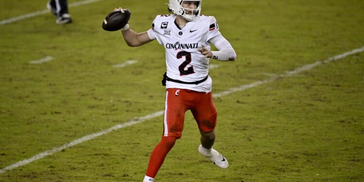 Cincinnati Sues Former QB Brendan Sorsby for $1 Million Exit Fee After Transfer to Texas Tech