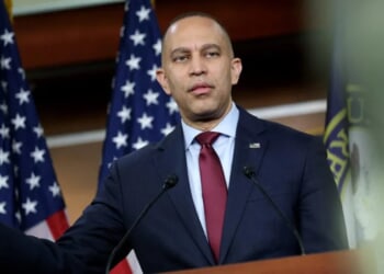 Democrats No Longer In Lockstep Before Midterms, Spelling Potential Disaster For Party