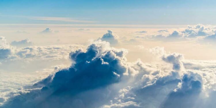 Former Skeptic Who Studied 1,500 Near-Death Experiences Says Evidence Points to Jesus – Faithwire