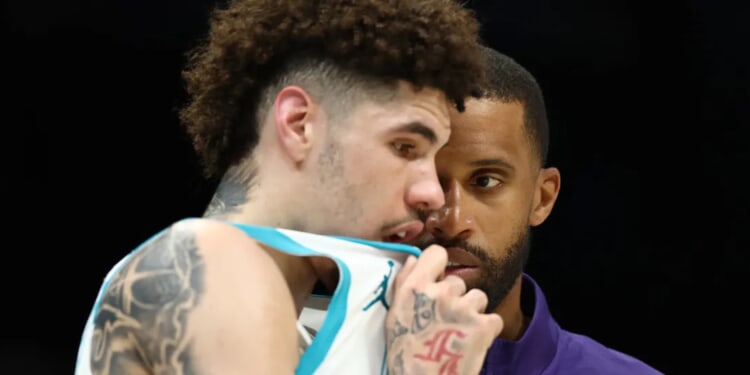Hornets’ LaMelo Ball, Charles Lee Smash Heads In Scene That Will Make You Cringe In Pain