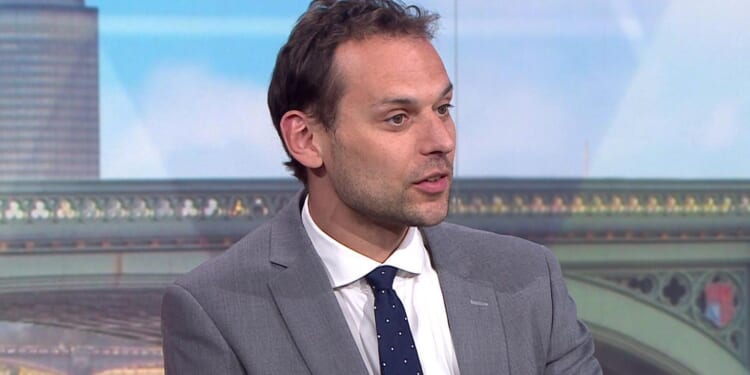 Minister Josh Simons Resigns Over Labour Smear Scandal