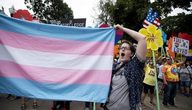 New Kansas Anti-Transgender Driver’s License Law Has Some Saying ‘Go West, Young Them!’ – Twitchy