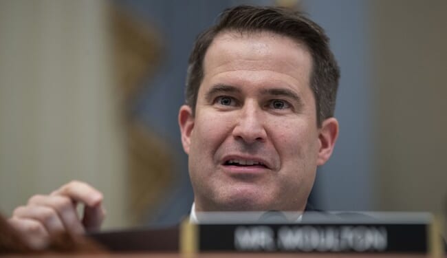 Rep. Seth Moulton Brought an Illegal Alien Teen to the State of the Union as His Guest – Twitchy