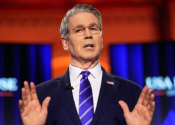 Senate Democrats tell Treasury to refund tariff money immediately