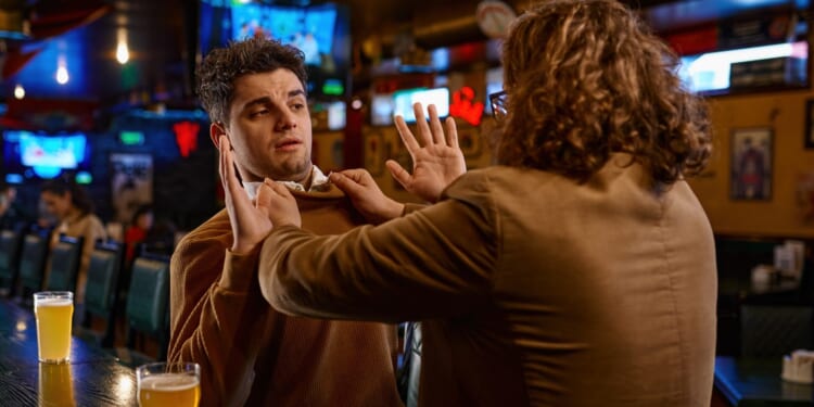 Viral ‘Flying Chair’ Knockout at Bar Triggered by Profane Beer Demand in Melbourne [WATCH]