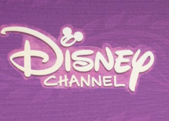 ‘Lizzie McGuire’ Star Dies By Suicide, Cast Reacts