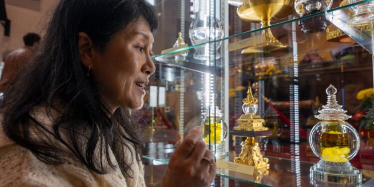 Buddhist relics inspire belief | Washington Times
