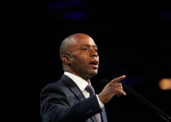 Fearing GOP upset, top California Democrat urges lagging candidates for governor to drop out of race